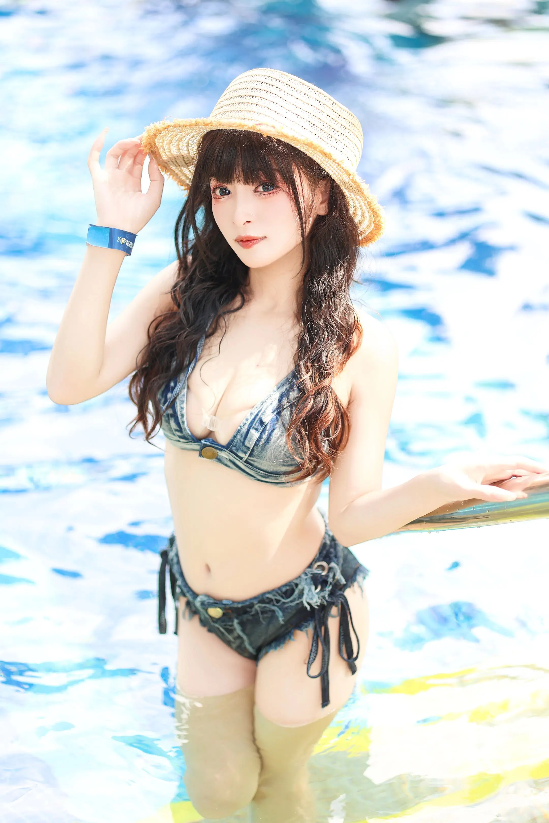 夏日🫧✨。 2025长隆水上二次元派对返图  夏日🫧✨ 出镜:  ...