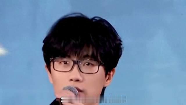 许嵩冯禧甜蜜合唱，官宣结婚啦！💕