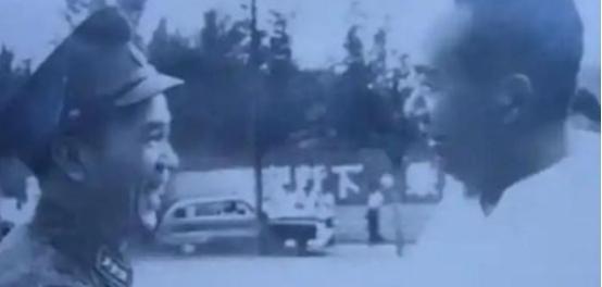 1957年，山东潍坊军分区司令员陈昌奉正准备吃午饭，一碗热气腾腾的饭刚端上桌，警