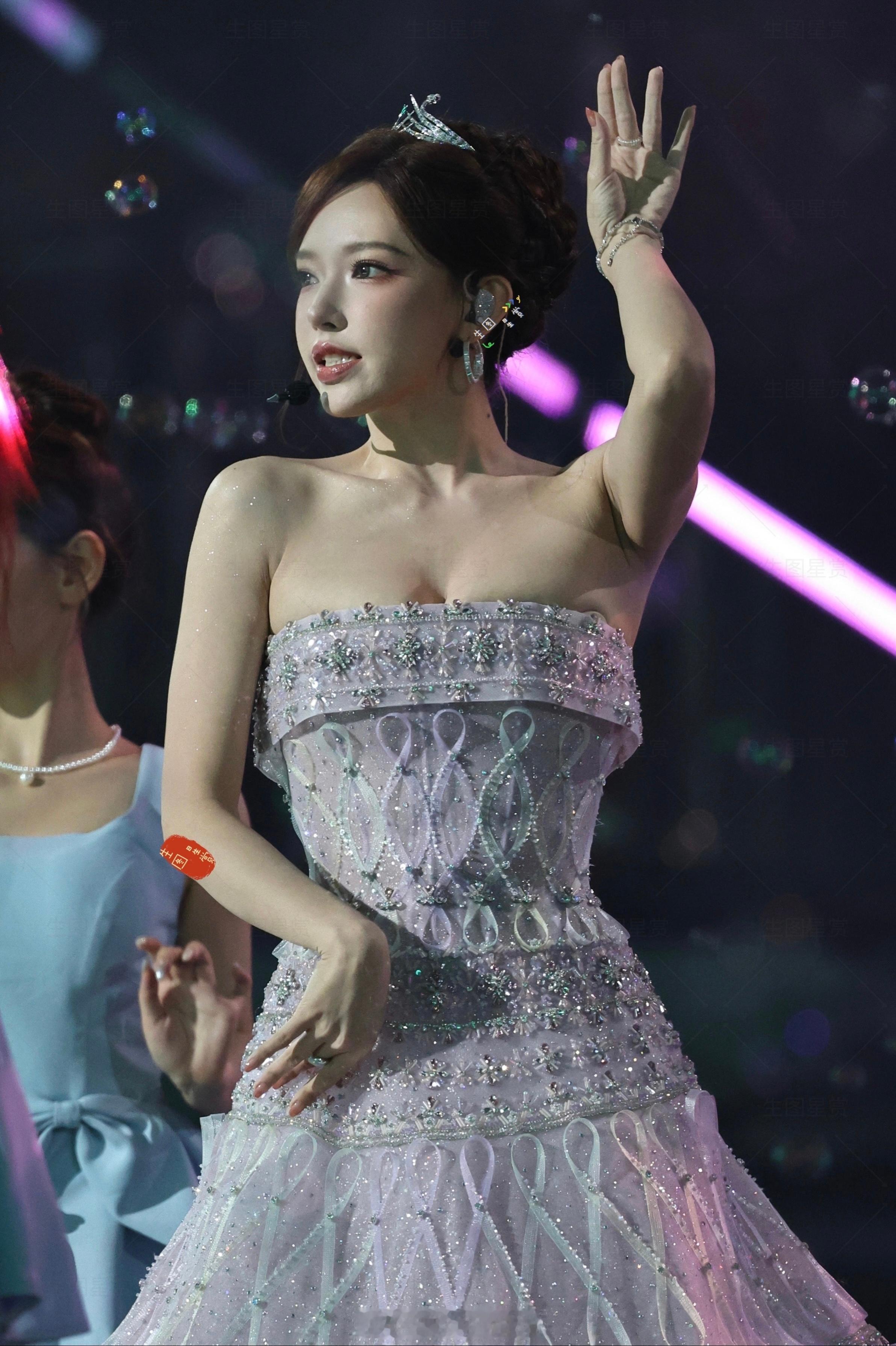 快手超级夏晚程潇快手超夏舞台表演朋友在现场拍的生图📷 