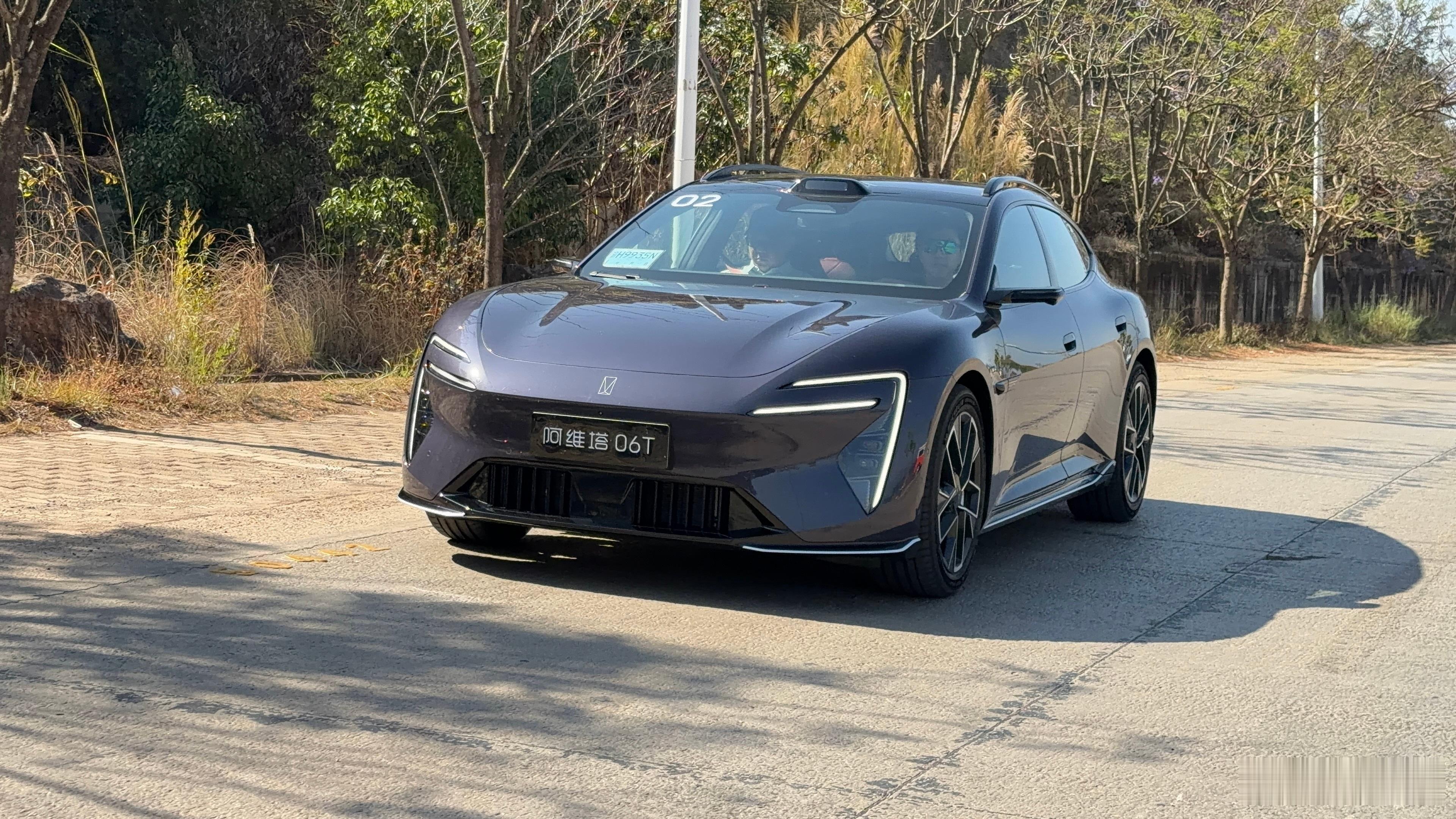 年轻人第一台性能车阿维塔06T正式上市，权益后到手价21.59万起！今日24点前