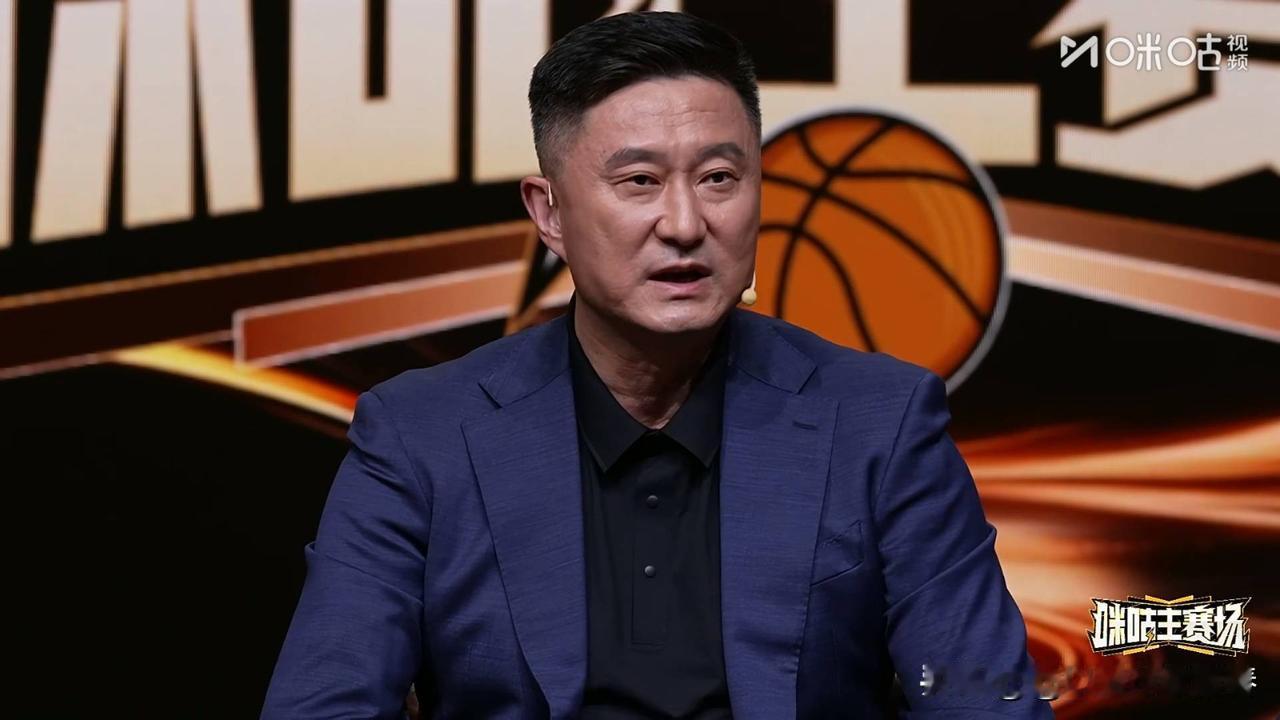意外！杜锋谈:徐杰新赛季表现，透露了二层好消息。

广东主场战胜广厦，迎来新赛季