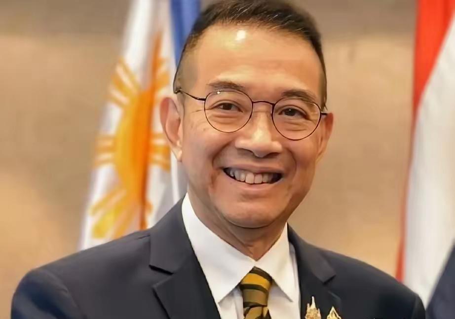 泰国外交部部长玛里如此说中国！
​
玛里说，中国是世界上最受尊重的国家！中国是泰