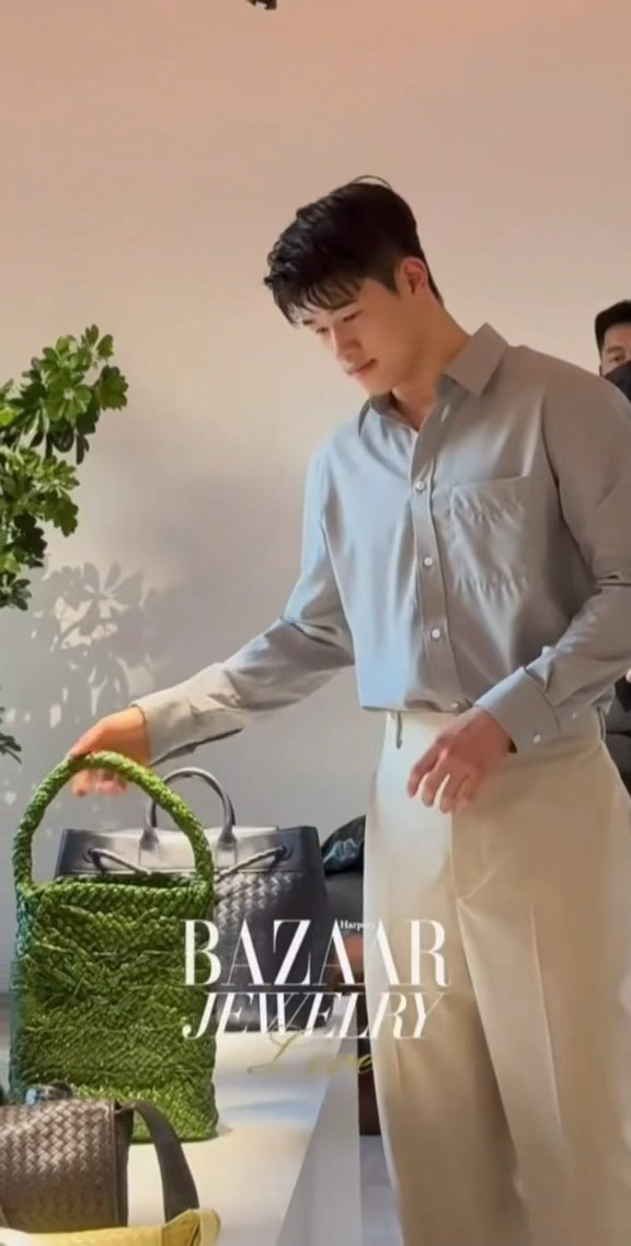 好可爱啊浙里，放下菜篮子拍拍安抚一下🫳 