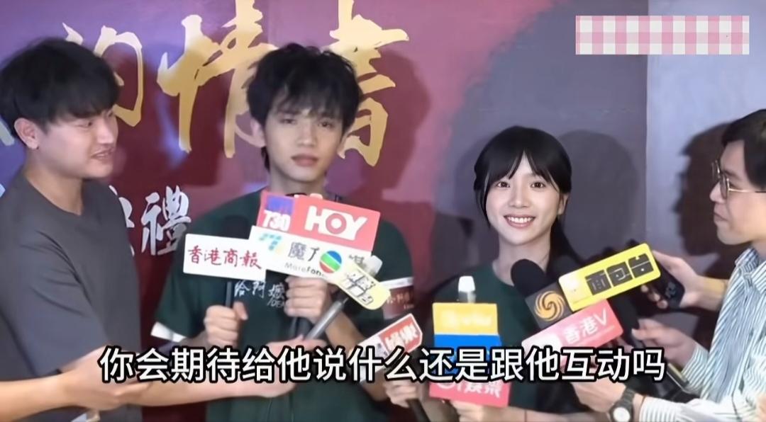 《给阿嬷的情书》香港首映礼，王彦桐、李思潼听说刘德华会来捧场，激动到语无伦次。