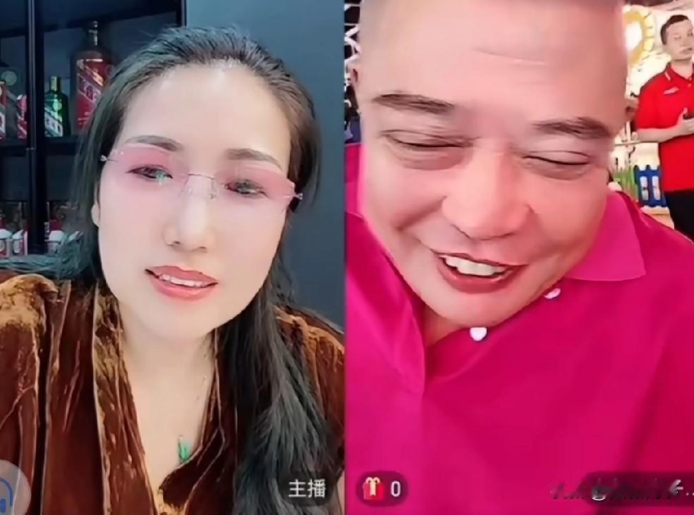 晚间驴爸与三驴妈连麦说在三亚玩的开心，每天夜生活，人活着就得劲儿，连家都不想回了