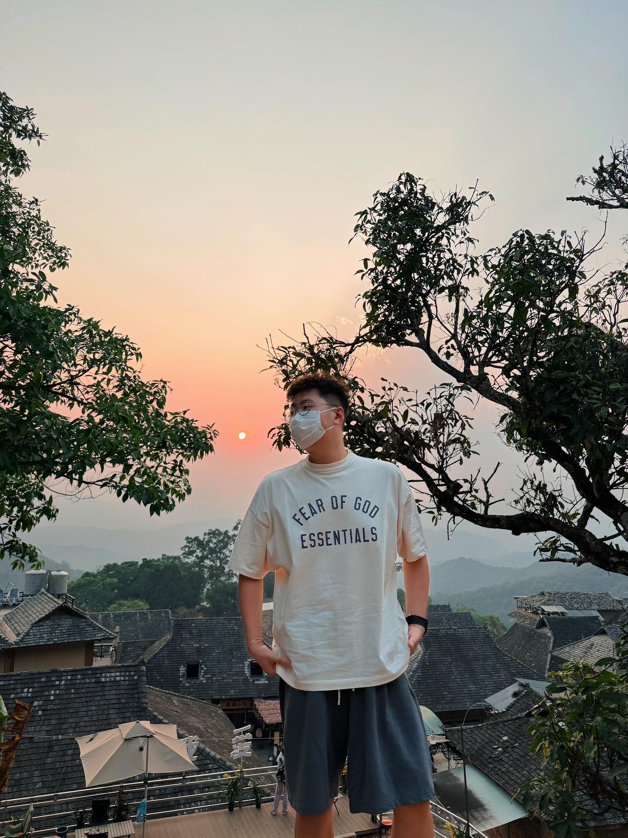 你看，太阳终究会西沉的🌄。