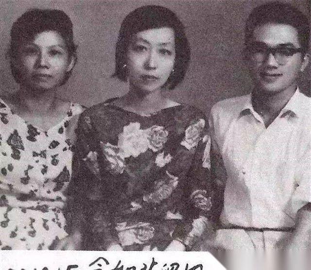 张爱玲死时遗产达33万美元，这笔钱当时能在上海市中心买10套+两居室，但她全部送