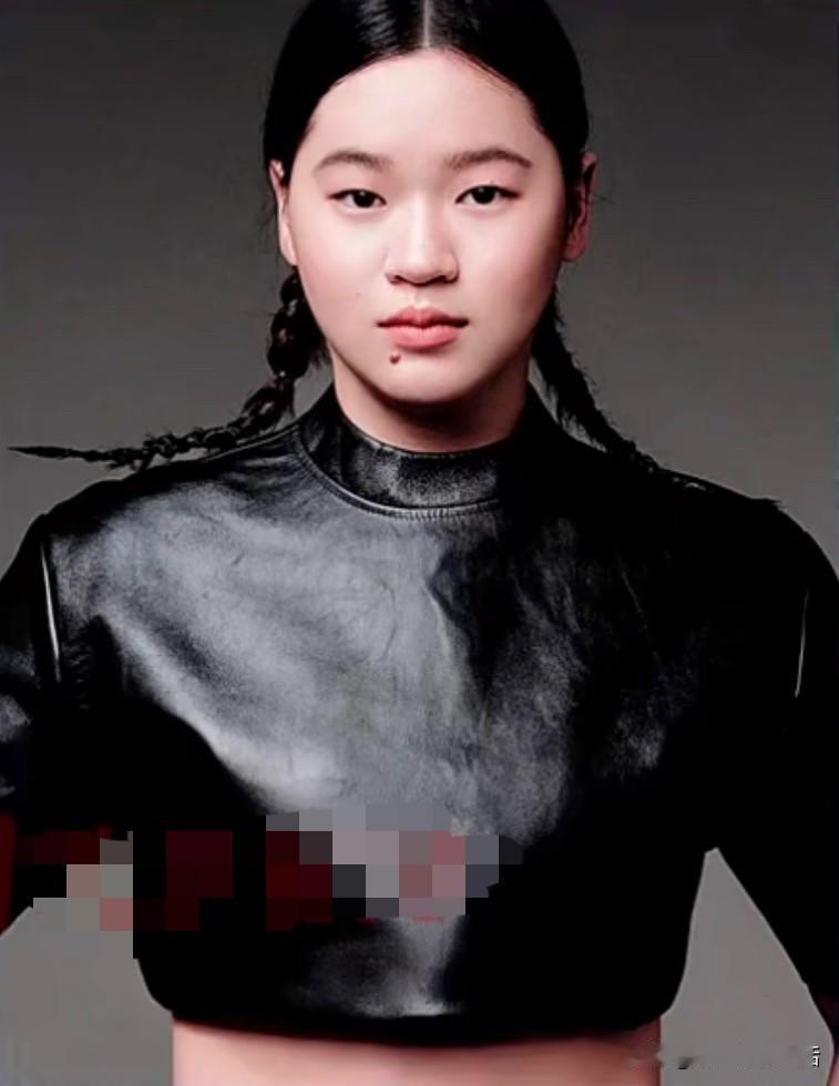 婵宝范儿，当然入选《人物》杂志2025年度面孔！

封面上是立体的全红婵，排面直