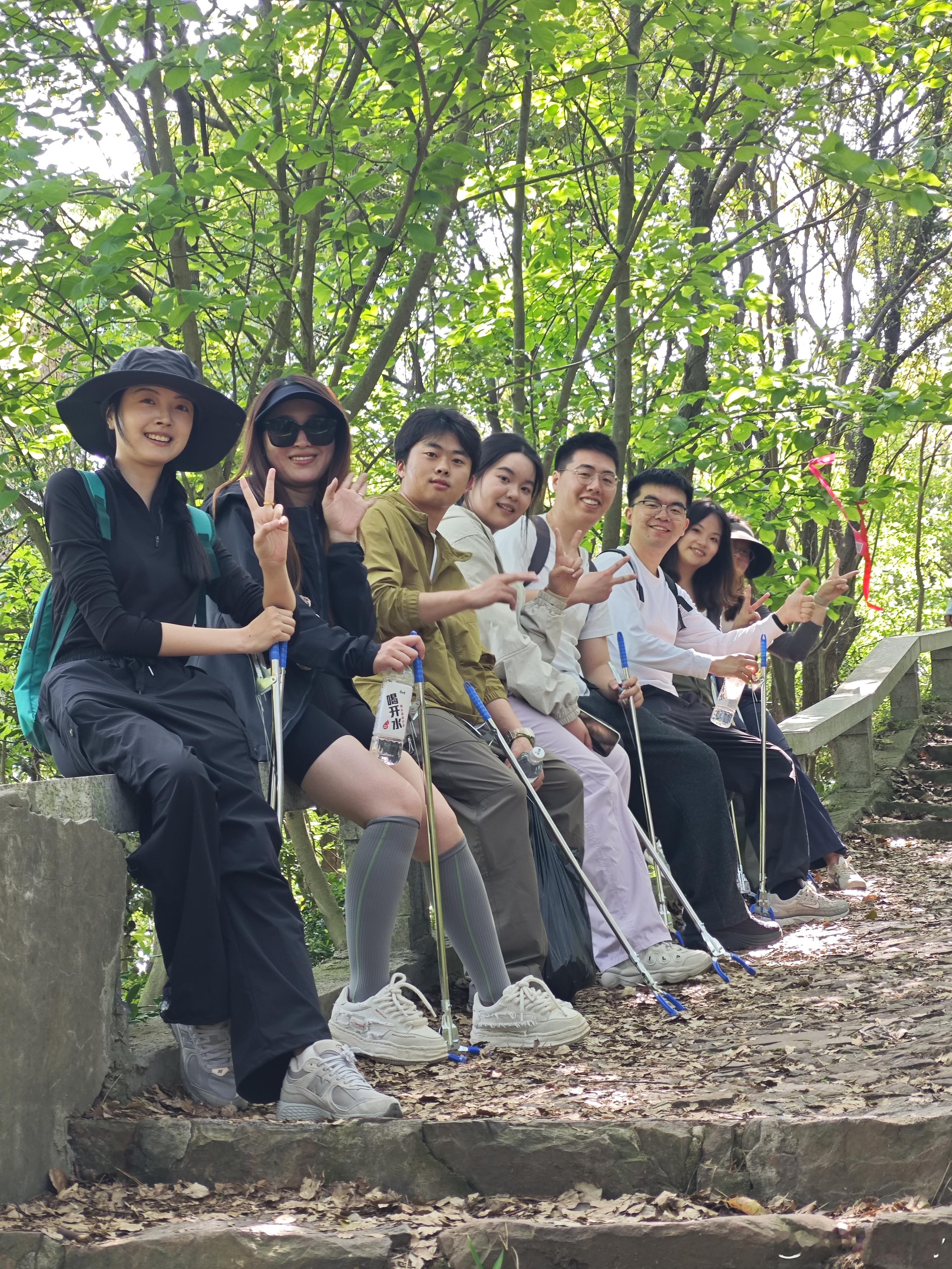 我也想参加🙋五一假期，江苏、广东等地00后小鹏MONA车主自发集结30余人，自