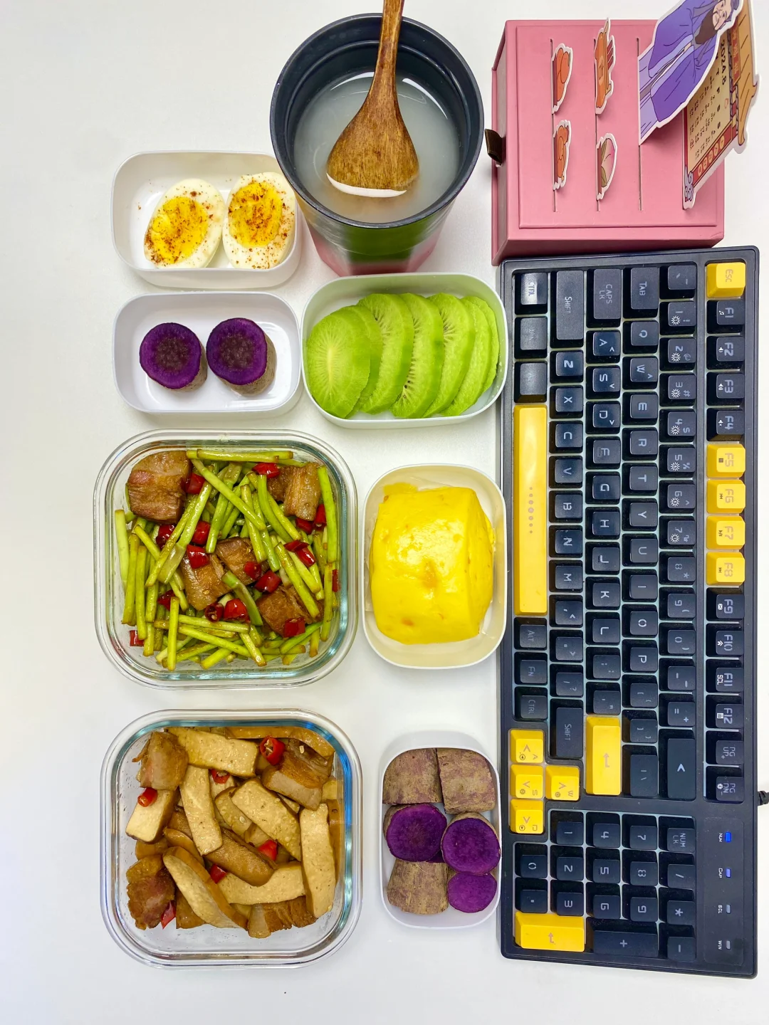 带3顿饭来上班，被说像摆摊