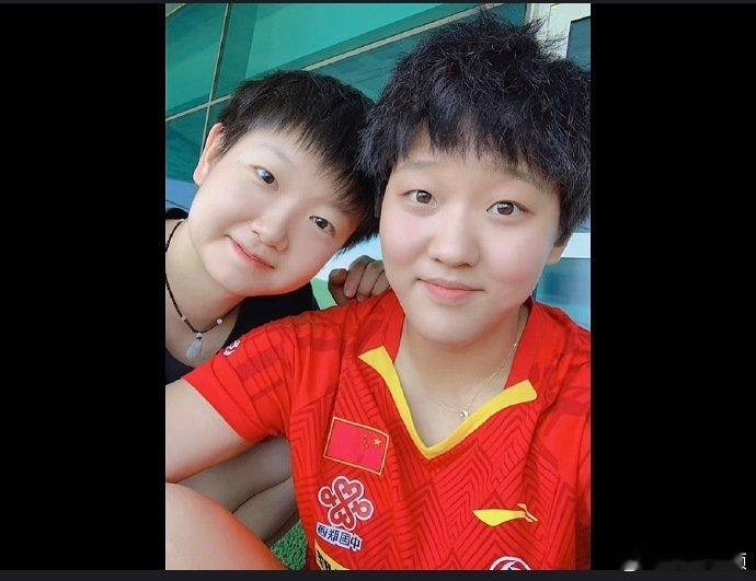 【孙铭阳发了好多和孙颖莎合照】孙铭阳发与孙颖莎合照5月13日，发文官宣退出国家队