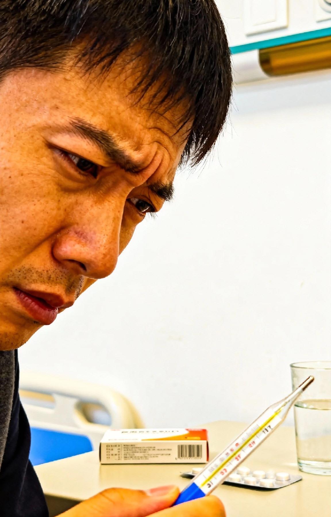 今年流感严重，可能由以下原因导致：

  • 病毒因素：一是病毒变异，如出现“K