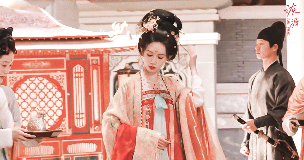 孟子义 《尚公主》暮晚摇 / 动图▷第4️⃣组-黄衣+白衣小合集～～～▷鬓边+披