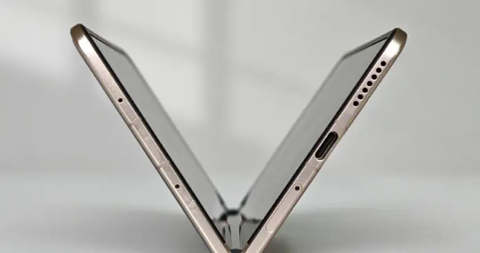 荣耀Magic V5搭载6100mAh电池创纪录 打破折叠屏续航极限