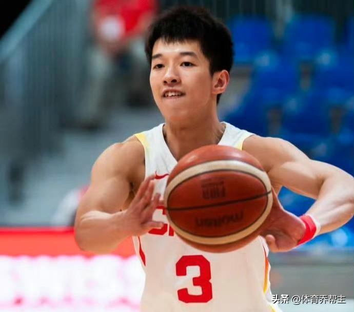 杨溢本场比赛17助攻，打破U19男篮世界杯历史单场助攻纪录，不过0分17助攻的数