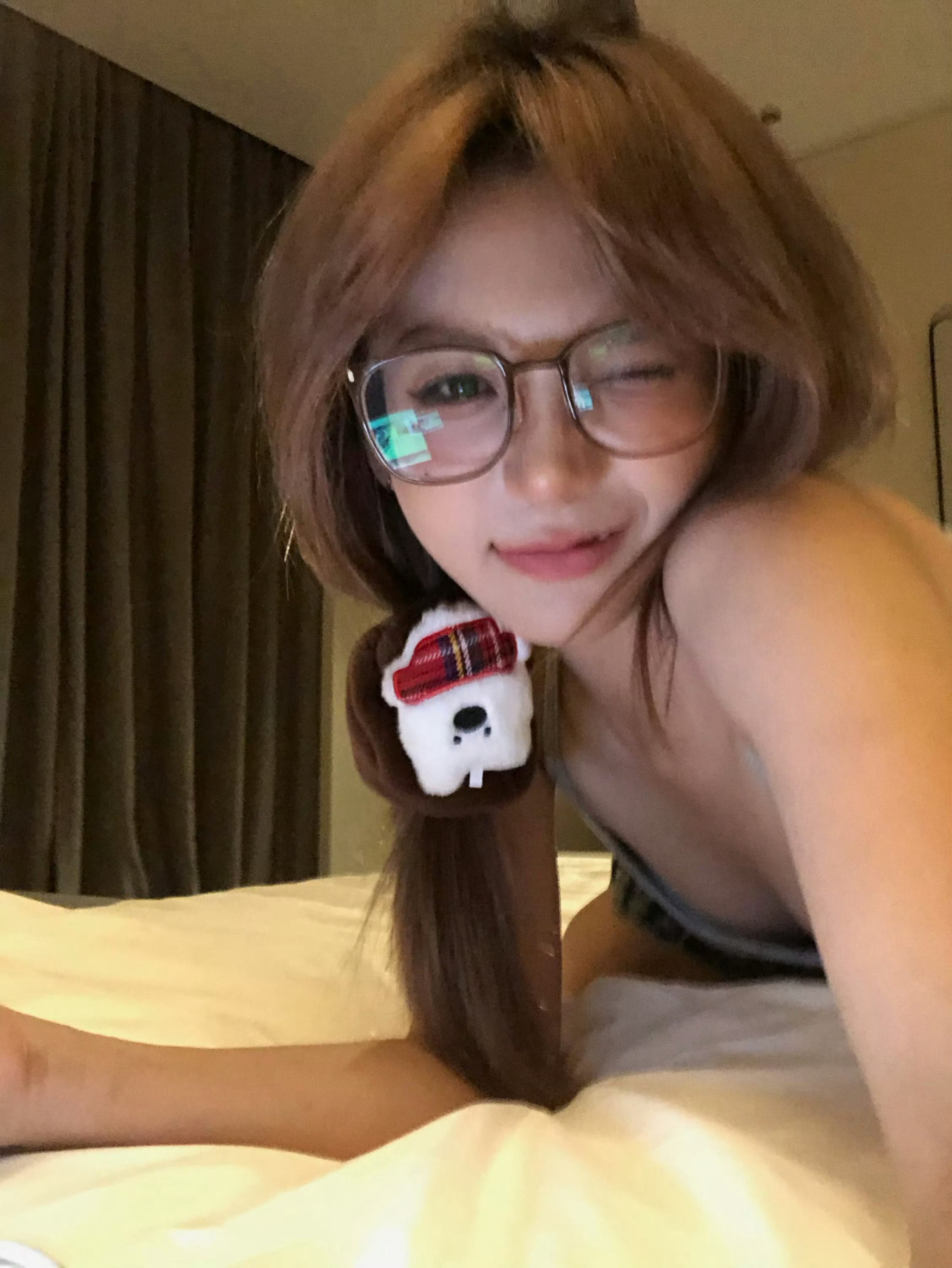 思慕社字母 他打电话来，说院子里的桂花又开了。他在这座没有秋天的城市里愣了愣，忽