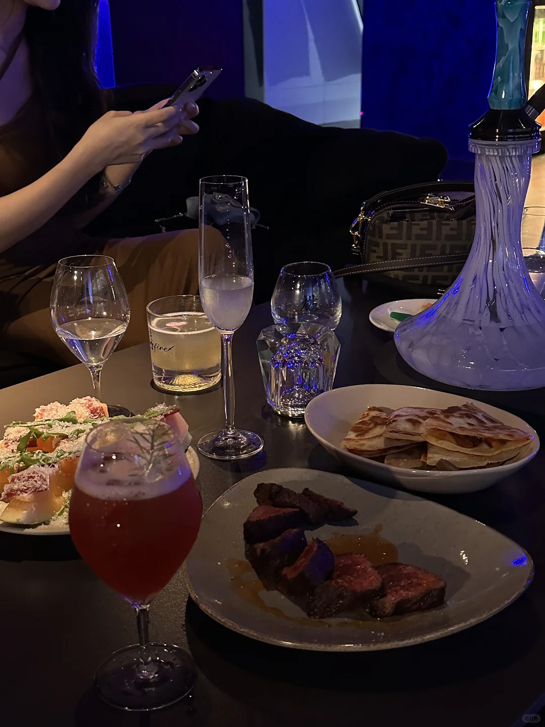 不夸张…厦门近期最美的一家水烟 bar🍸…