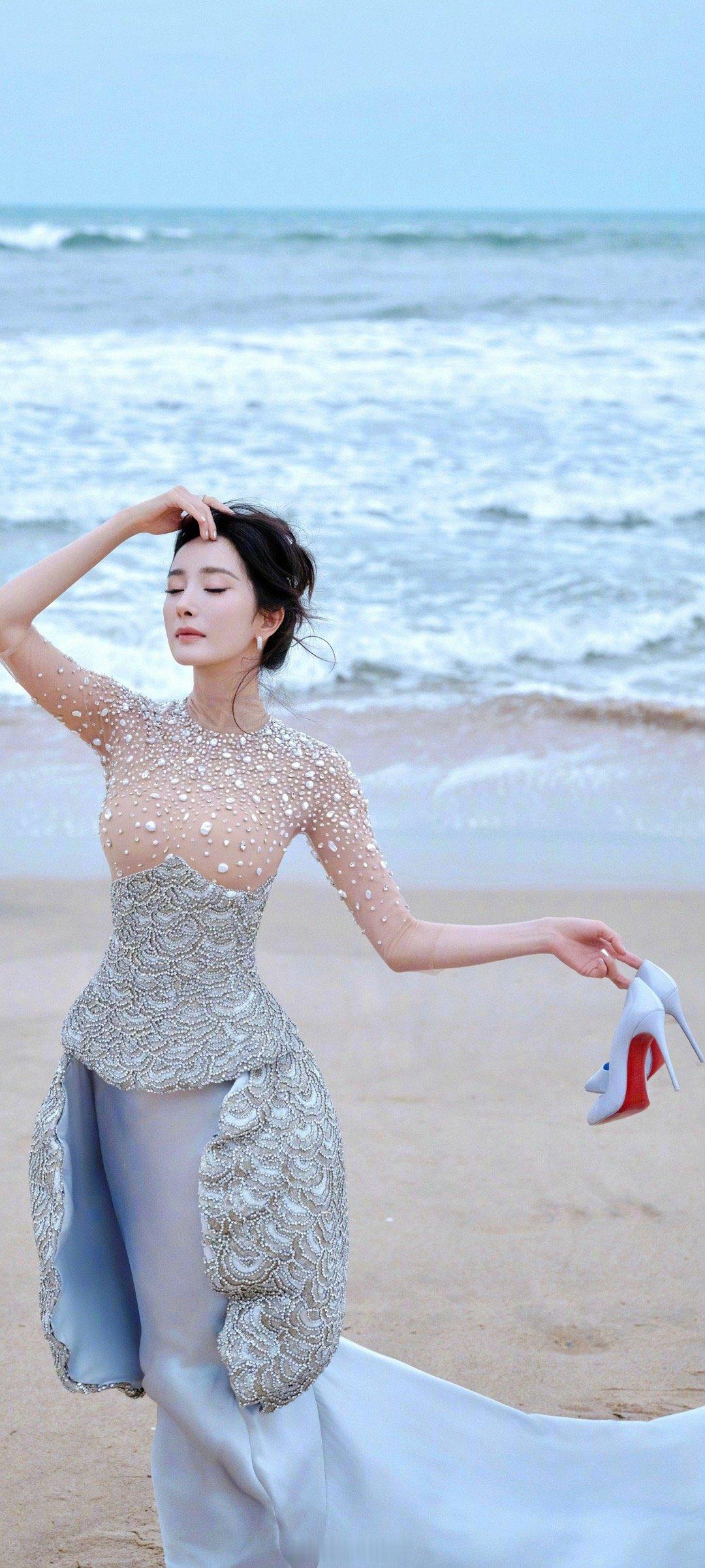 杨幂真是极品😍😍 