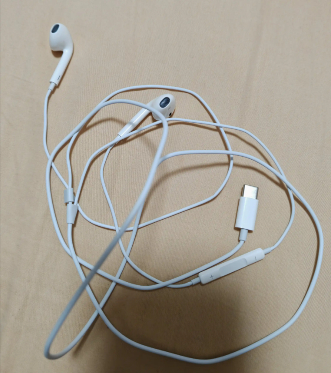 有线耳机被淘汰10年翻红 销量暴涨 其实不太理解为什么那么多人希望耳机插孔再独立