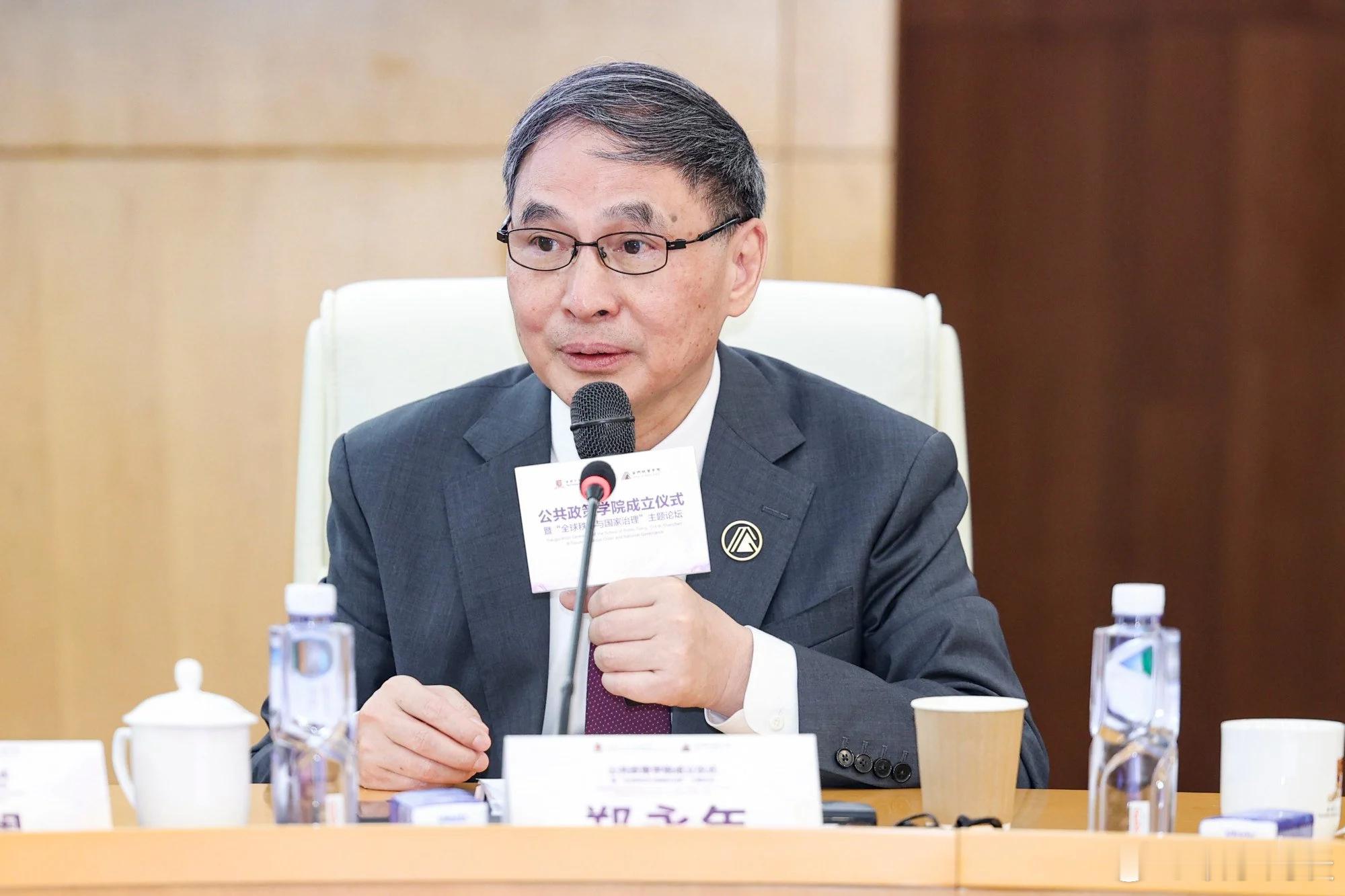 【郑永年谈中国为何必须超越西方打造更优秀的人工智能—1】（南华早报，后篇：）——
