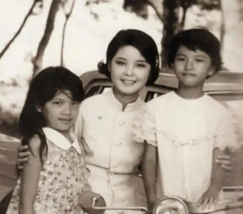 他毕业于黄埔军校，却碌碌无为一辈子！谁也没想到，他培养出的女儿，竟然成了全球华人