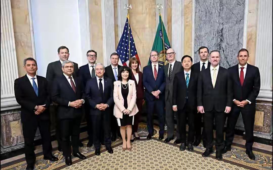 1：34局面出现！特朗普高兴了，当众喊话，料定中国已经被他镇住

特朗普近期再度