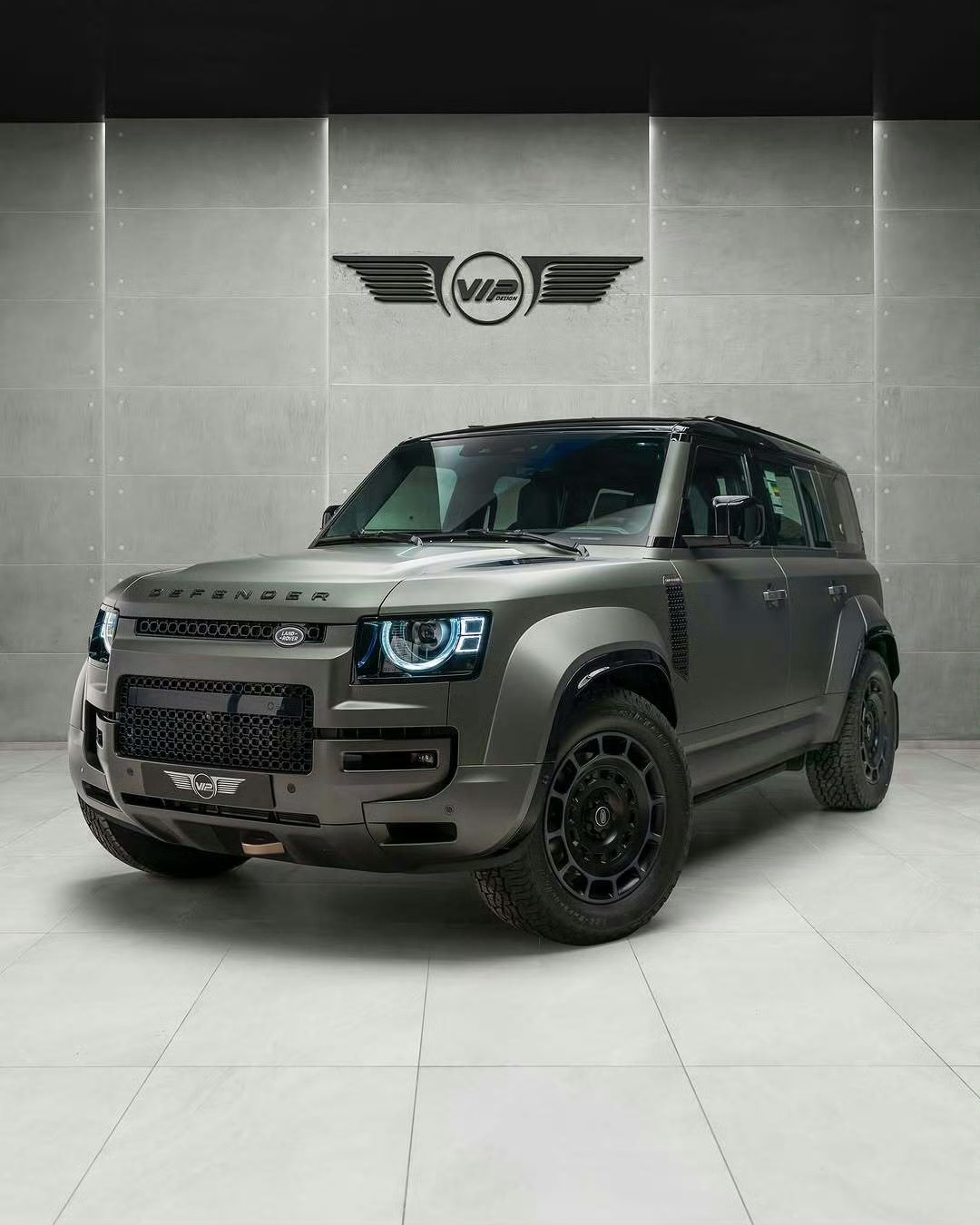 路虎 Defender OCTA ​​​
