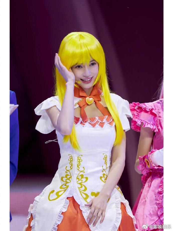 【谁的cos带你一秒穿越回童年？】熟悉的装扮、经典的模样，一出场就唤醒整个童年时