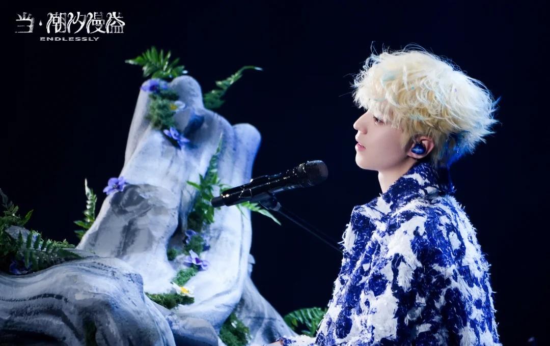 ！！王俊凯 耳朵后边🈶蝴蝶🦋夹子！！！
王俊凯 王俊凯神图 王俊凯当潮汐漫溢