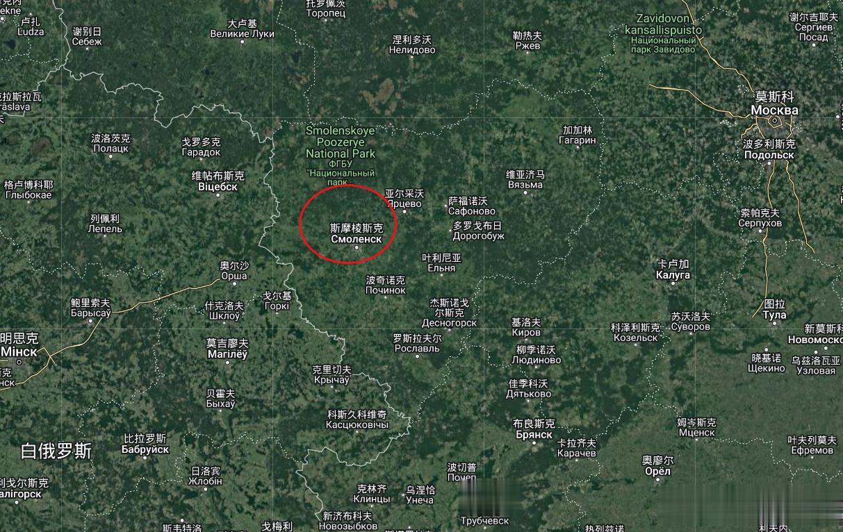 斯摩棱斯克击落无人机。俄国防部公报称，11月15日斯摩棱斯克击落一架乌军的无人机