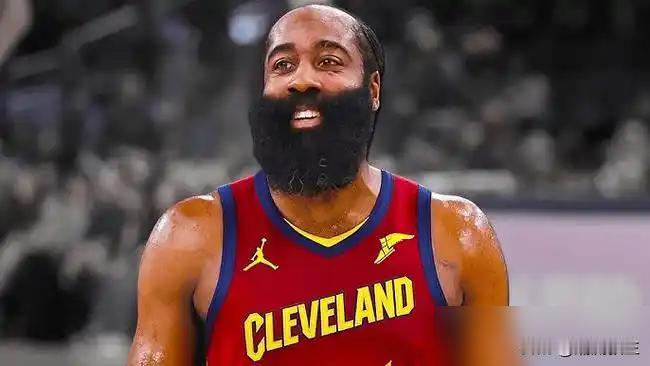 别再跟我提什么“为了冠军”。
5年换5队，你见过这么追冠军的？
想走就直接摆