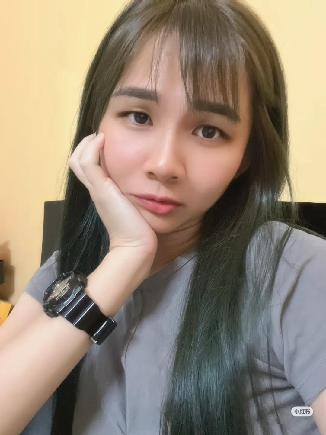 话说大马近几年就推出了许多样靓身材正，气质也相当不错的新晋博主，而xueyi就是