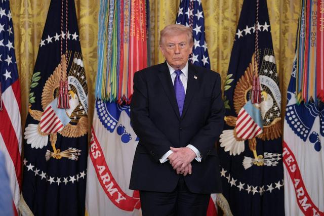 老特这一卦又算错了！

满以为把伊朗最领袖高哈梅内伊除掉，接下来就是群龙无首，赶