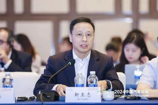 华为车BU CEO靳玉志：当前有图智驾存在局限性，中国只有少量头部城市才有高精地