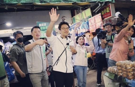 硬碰硬！台北市长选战正式进入正面交锋阶段，两边候选人同一天分头布局、打法截然不同