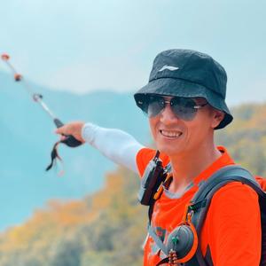 边走边玩的虎哥