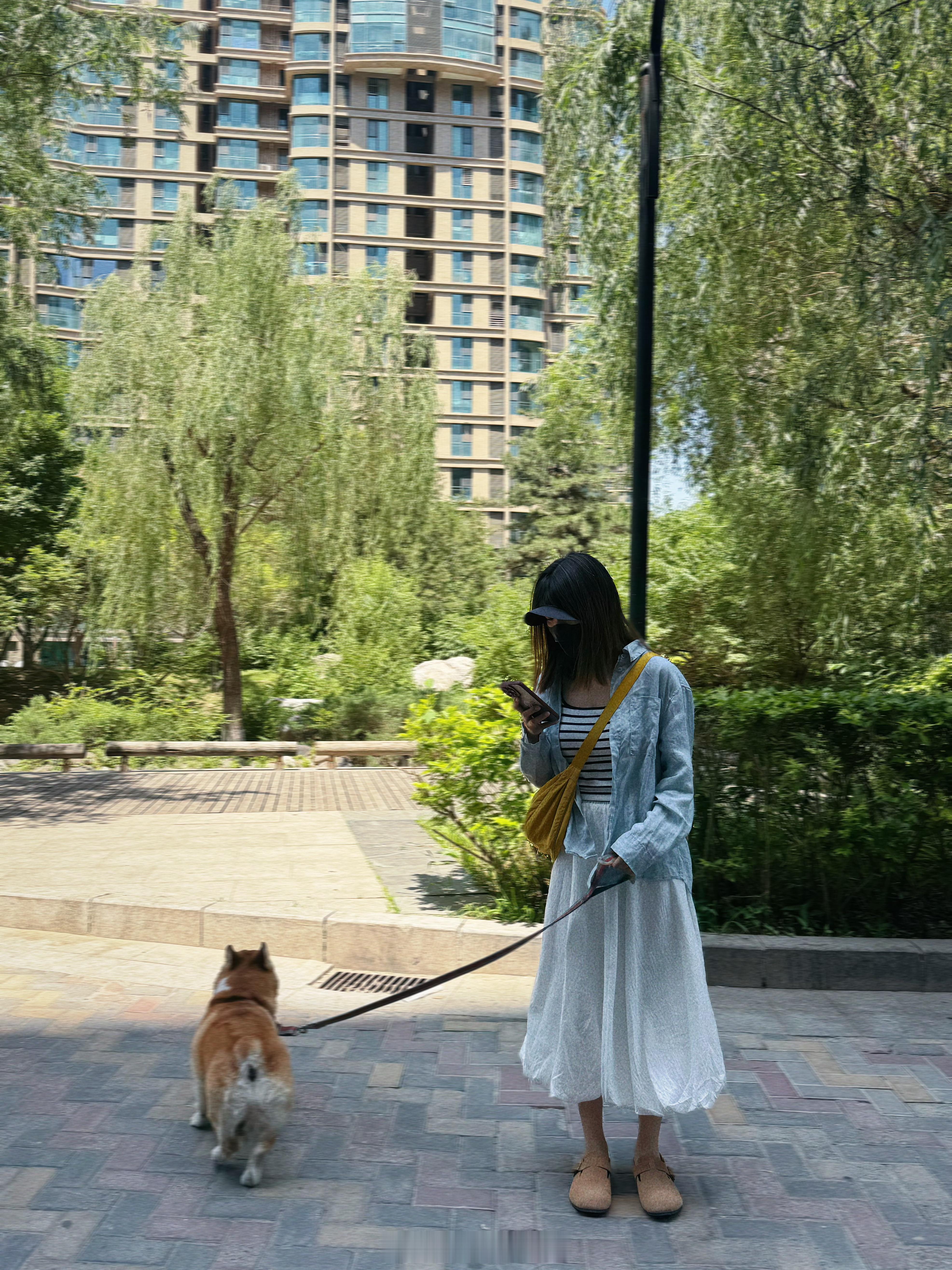 晚饭吃马子旺，炒拉条里面的配菜我不爱吃给挑到了碗边上曹老师给夹走吃了并说了我一句