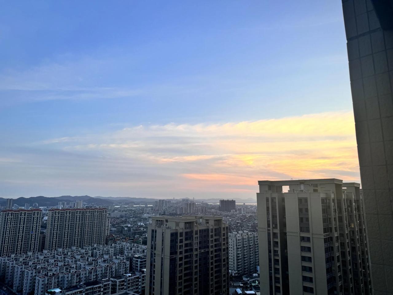 大龄未婚，逢年过节就像孤魂野鬼…
大龄未婚，不知从何时起，逢年过节是不敢在家待着