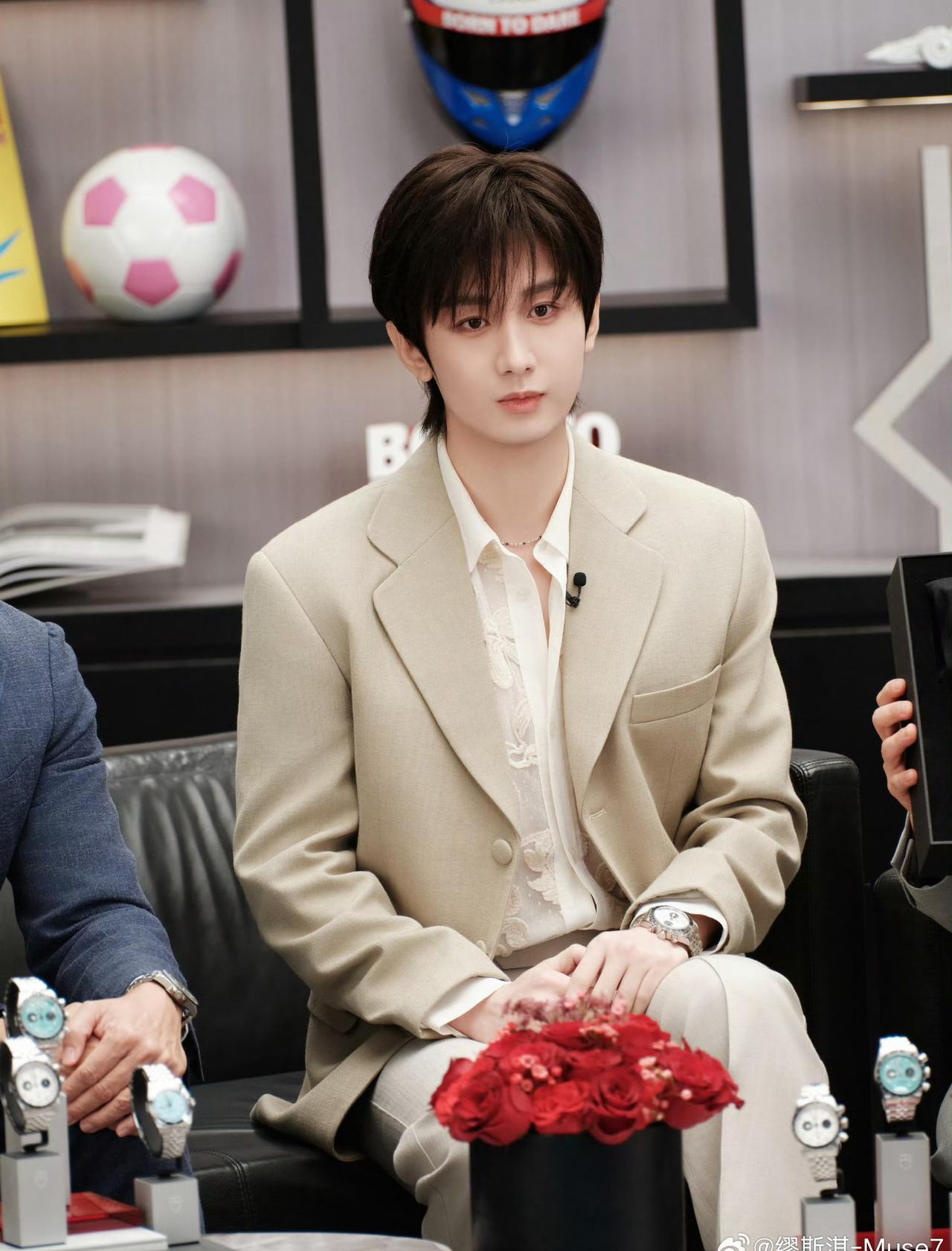 成毅成毅两京十五日预约超43万 横跨两京，一场惊天剧变，一段极速之旅，十五天跑完