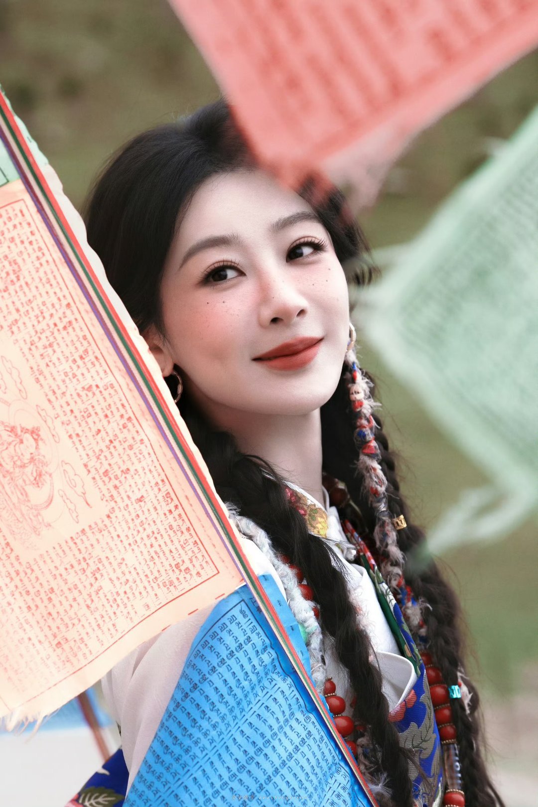 杨紫 yz杨紫白菊 yz杨紫生命树“你仿佛一束光照进了我平平无奇的生活里”𝒀?