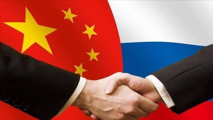 打破百年稳定惯例裁员、国民刚需伏特加价格持续暴涨、前线兵力缺口持续扩大，2026