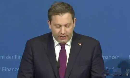 海外新鲜事 1月19日，德国财政部长表示：德国和法国团结一致，我们不会被勒索。欧