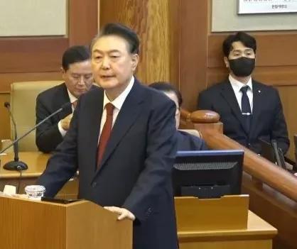 韩国总统尹锡悦将获释！！
执政党暗中也在搅浑，代总统崔相穆多次动用否决权，驳回调