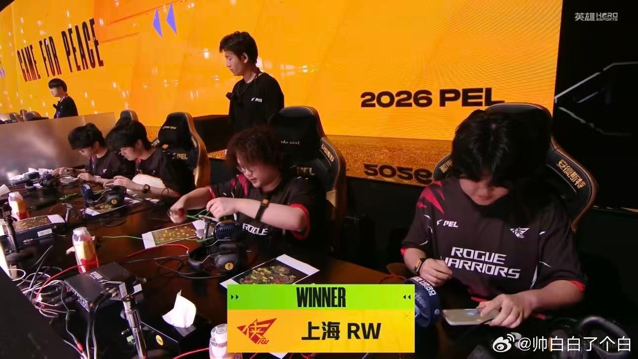 RW夏季赛二连鸡RW周决海岛吃鸡RW小将在周决海岛赛场火力拉满，稳稳拿下二连鸡，