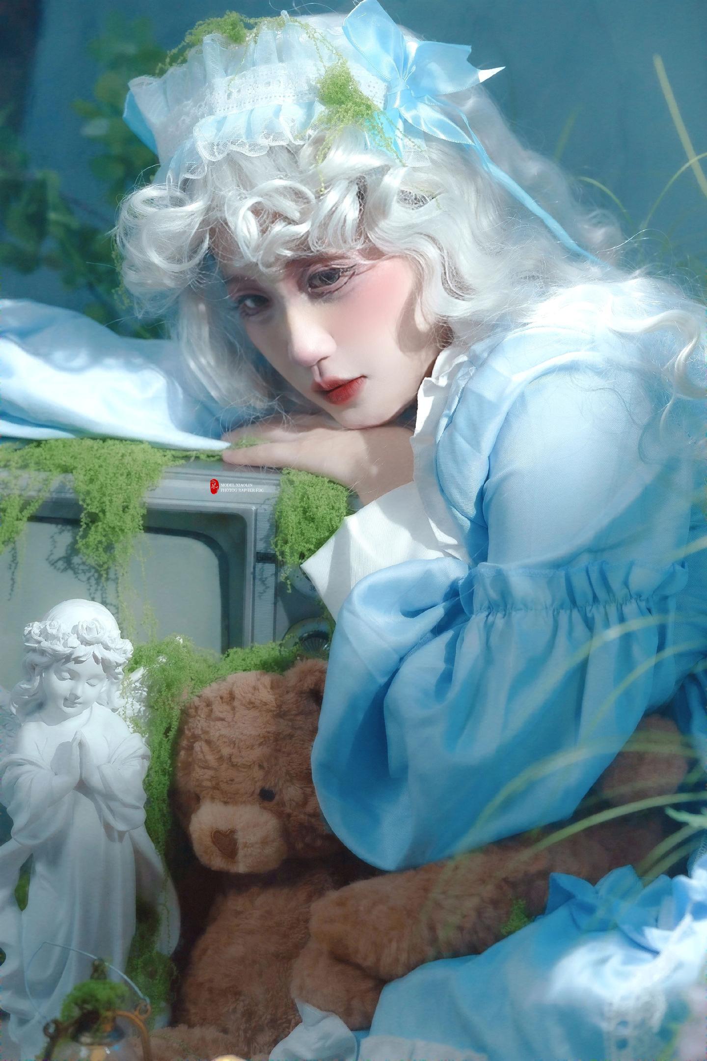 被遗落在中世纪的人心玩偶。