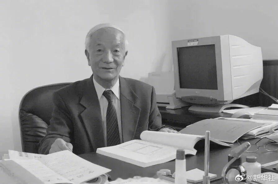 【两弹一星元勋王希季逝世】中国共产党优秀党员，我国航天事业开拓者之一，著名空间技