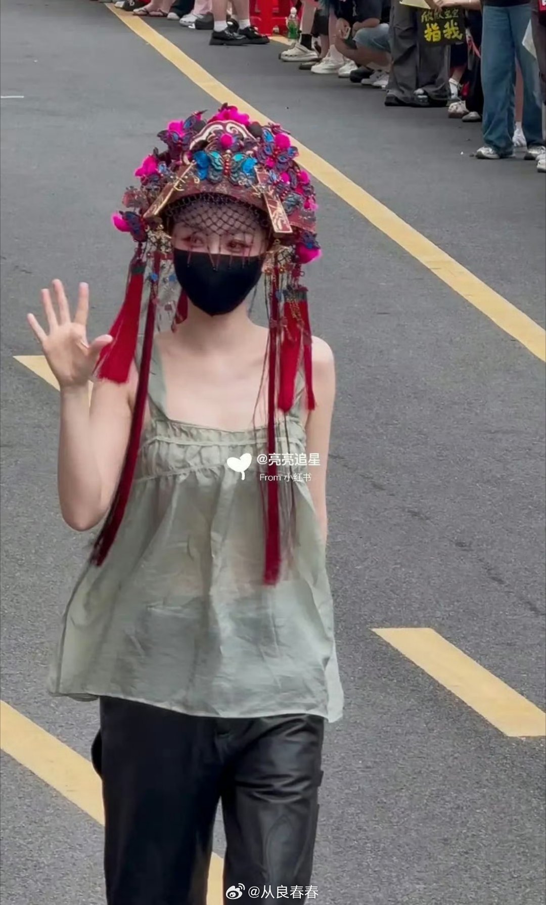 虞书欣新剧上榜路透，在花粉天天日妆照的情况下，她粉丝居然没动静 