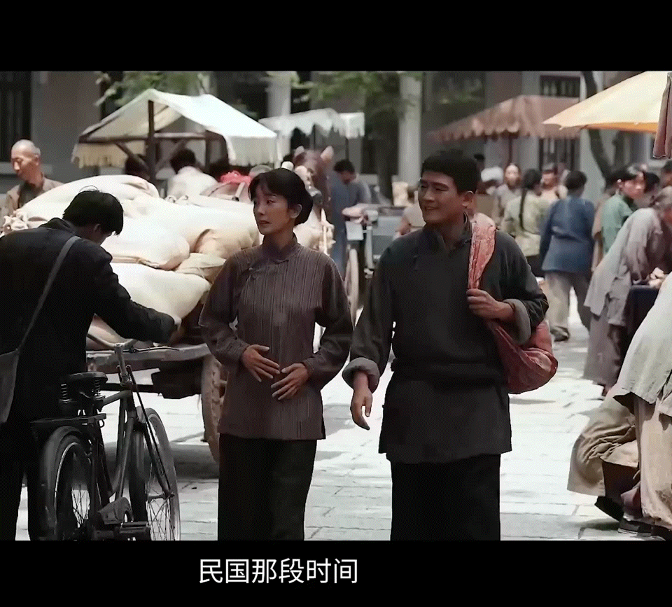 绣绣和大脚有孩子了绣绣摸孕肚绣绣和大脚有孩子了呜呜呜 ​​​