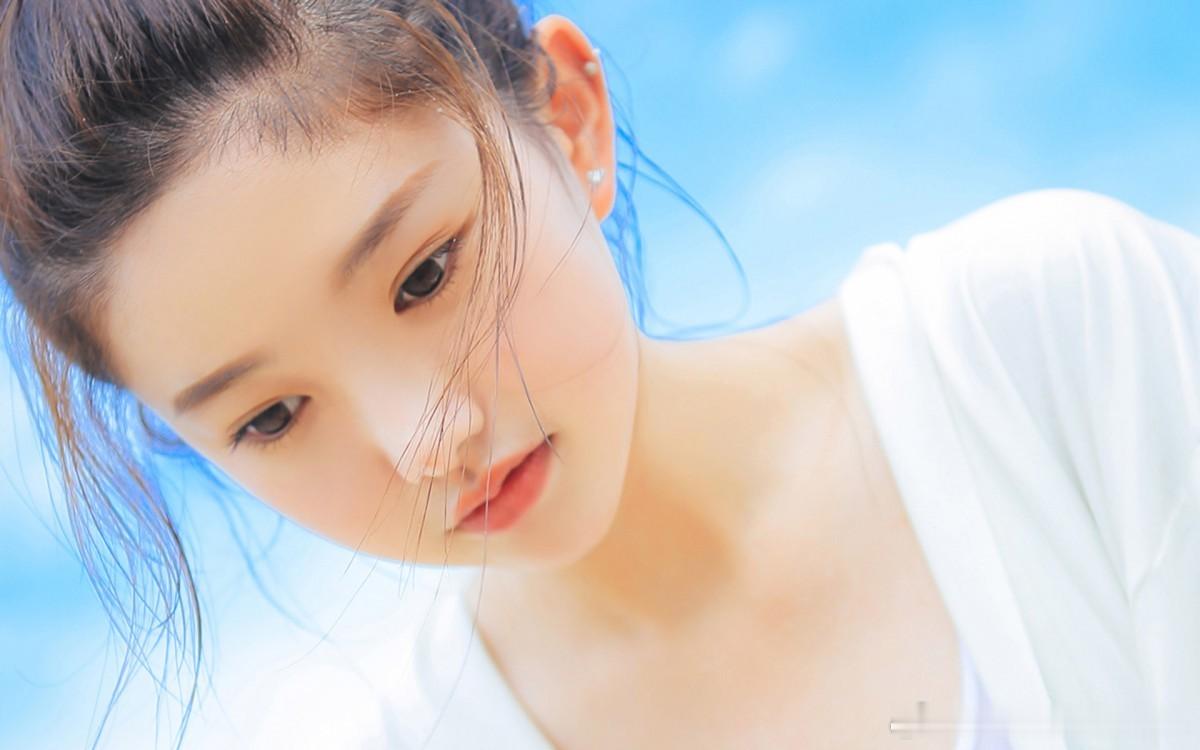 🐔生肖绝配，土龙与金鸡，共谱爱情华章！💖在十二生肖的浪漫世界里，辰龙与酉鸡的